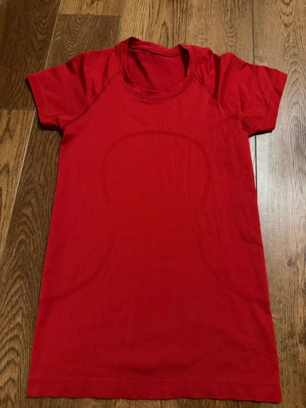lululemon short sleeve swiftly lunar new year red size 6